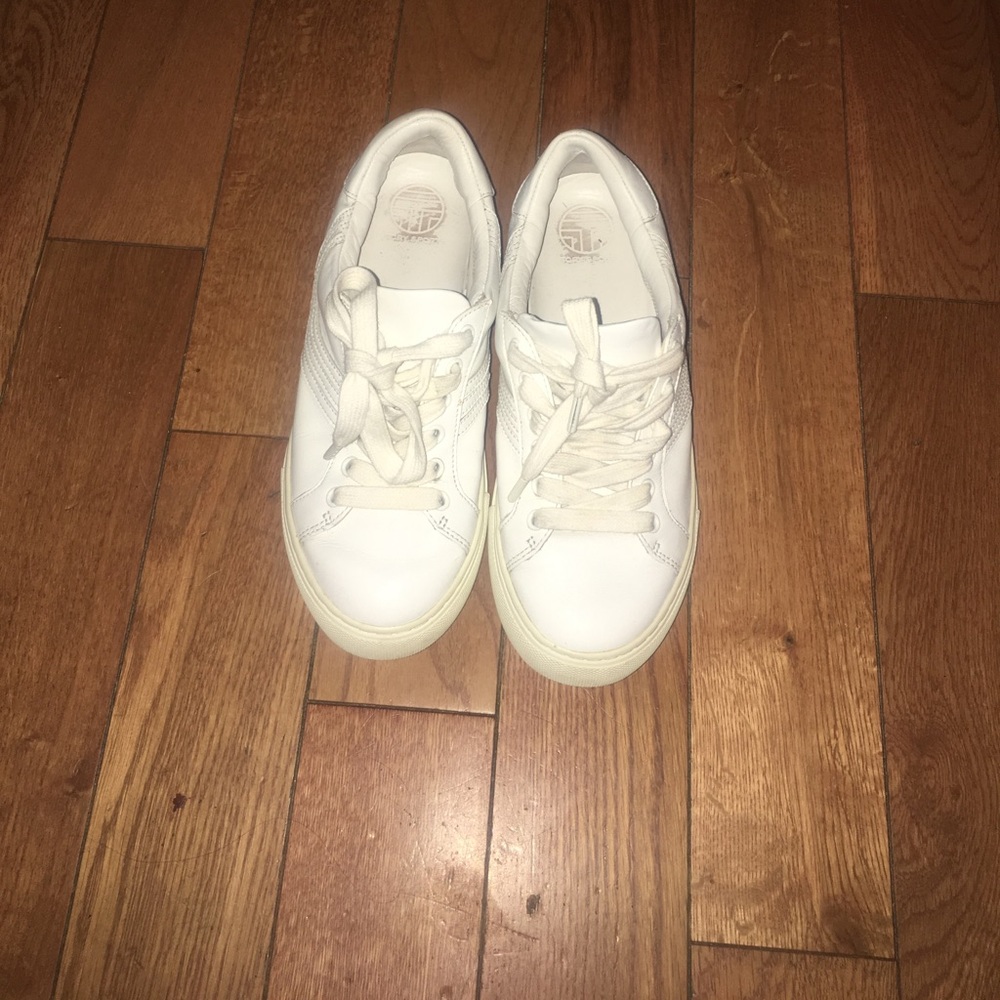 Tory Burch Sneakers size 6